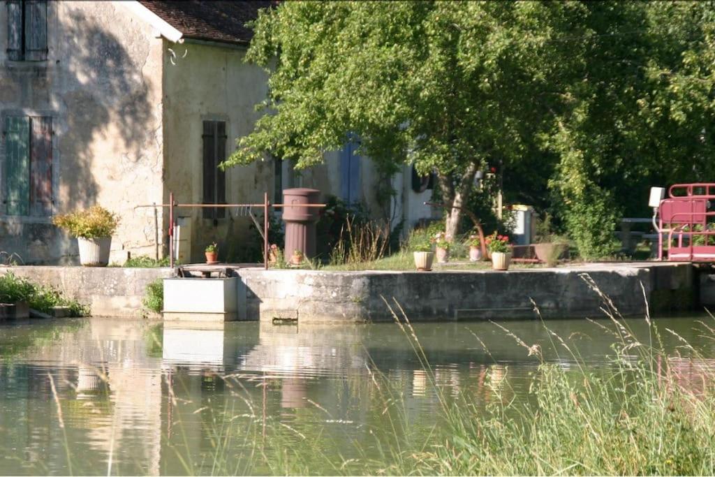 Belle Maison En Bourgogne - Auxois - Morvan Flee  Dış mekan fotoğraf